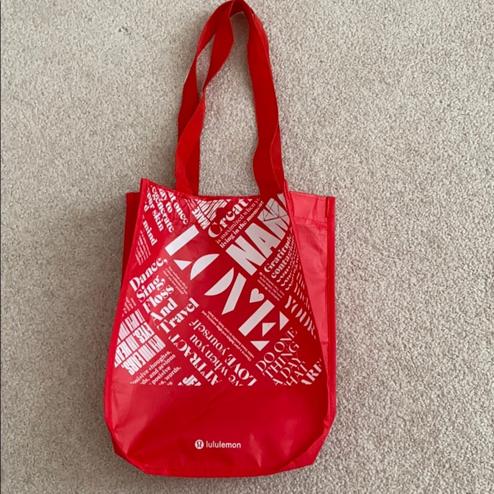 Lululemon bag